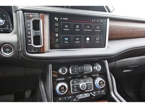 Used 2024 GMC Yukon Denali Ultimate AWD/4WD image 21