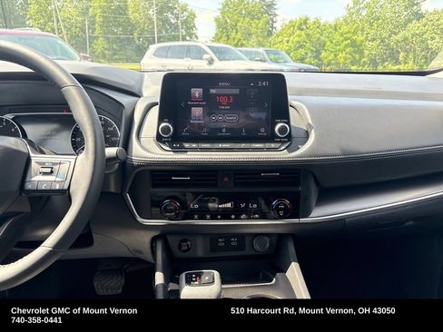 Used 2026 Nissan Rogue SV AWD/4WD image 36