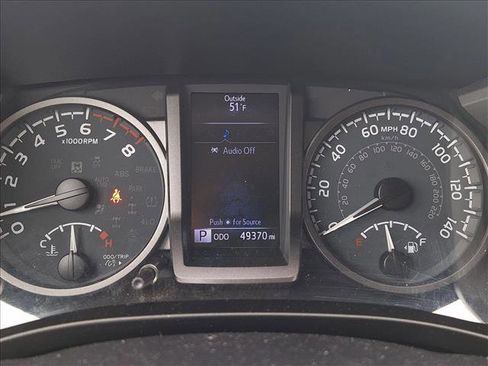 Used 2020 Toyota Tacoma TRD Sport w/ TRD Premium Sport Package image 12