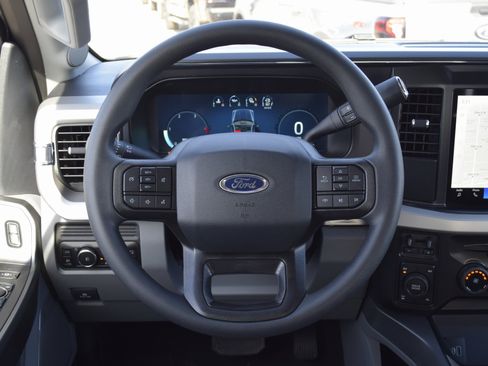 New 2026 Ford F250 XLT w/ XLT Premium Package image 8