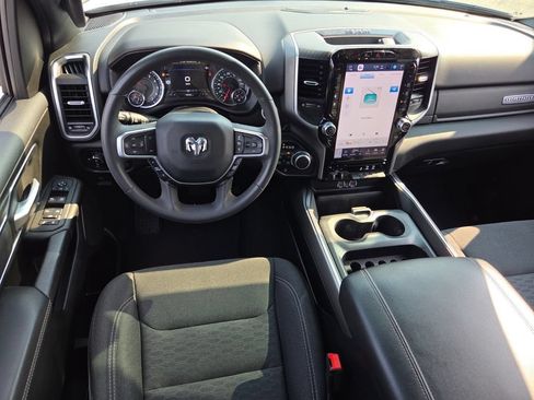 Used 2025 RAM 1500 Big Horn AWD/4WD image 7