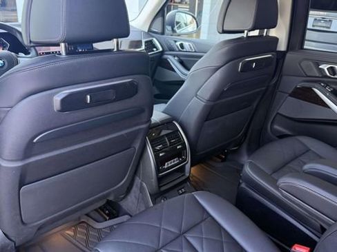 Used 2024 BMW X7 xDrive40i w/ Executive Package AWD/4WD image 28