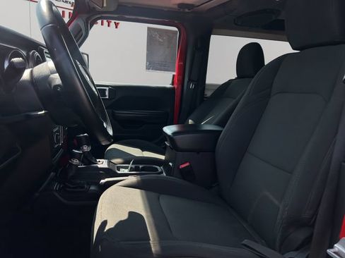 Used 2019 Jeep Wrangler Sport AWD/4WD image 37
