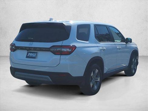 Used 2025 Honda Pilot EX-L image 5