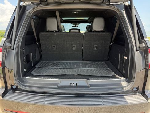 Used 2020 Lincoln Navigator L Reserve RWD image 24