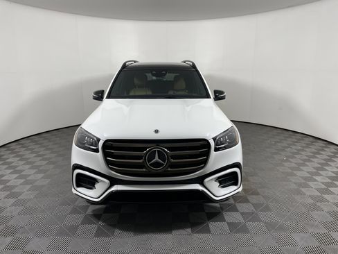 Used 2026 Mercedes-Benz GLS 450 4MATIC image 8