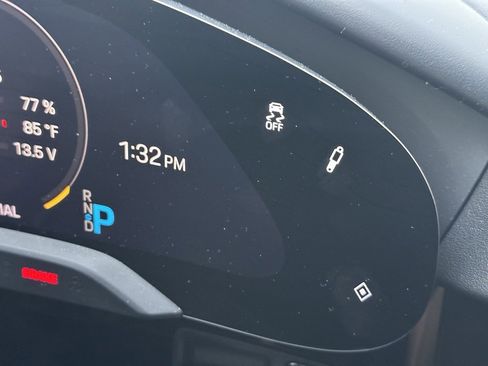 Used 2023 Porsche Taycan image 15