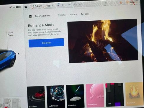 Used 2023 Tesla Model 3 Standard Range image 17