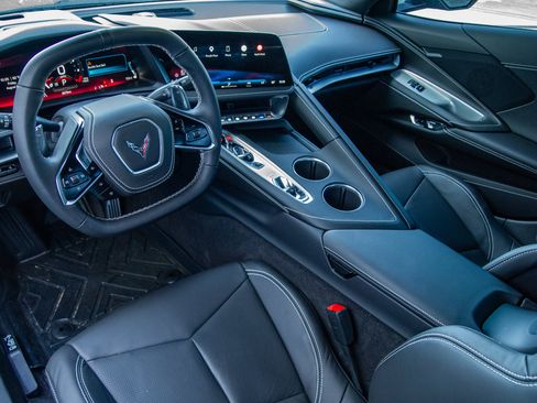 Used 2026 Chevrolet Corvette Stingray Convertible w/ Battery Protection Package RWD image 25