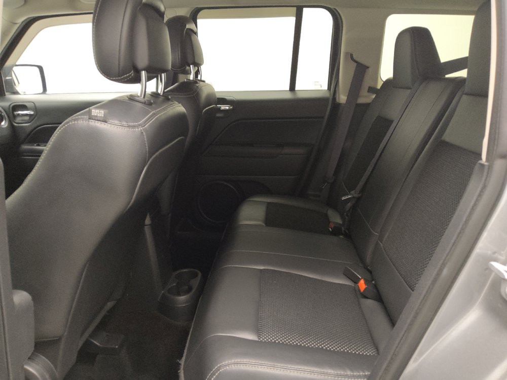 Used 2016 Jeep Patriot Sport w/ Power Value Group AWD/4WD image 18