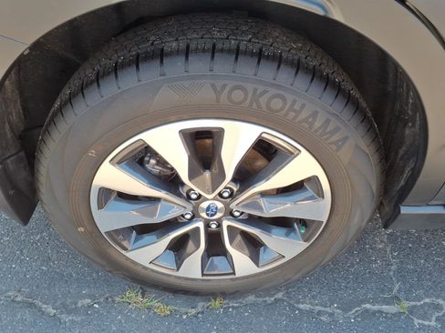 Certified 2025 Subaru Outback Limited XT AWD/4WD image 11