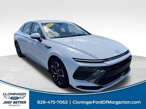 Used 2025 Hyundai Sonata SEL FWD image 1