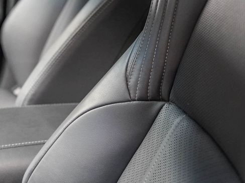 Certified 2024 Toyota Venza Limited AWD/4WD image 21