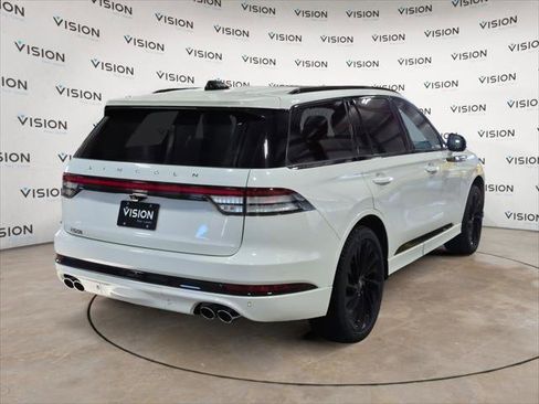 New 2026 Lincoln Aviator Reserve w/ Luxury Package image 5