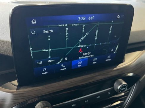 Used 2020 Ford Escape Titanium image 30