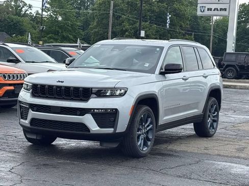New 2026 Jeep Grand Cherokee Limited AWD/4WD image 31