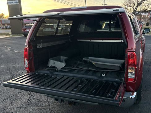 Used 2020 Nissan Frontier SV image 7