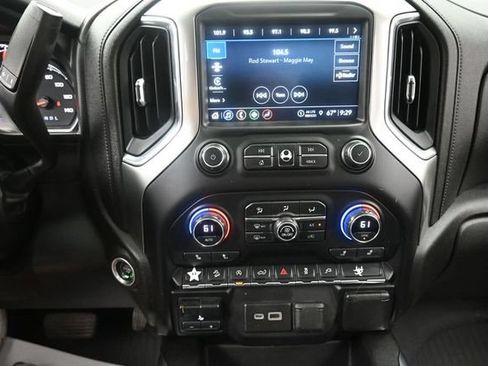 Used 2021 Chevrolet Silverado 1500 RST AWD/4WD image 10