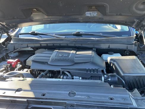 Used 2024 Nissan Titan SV w/ SV Convenience Package image 59