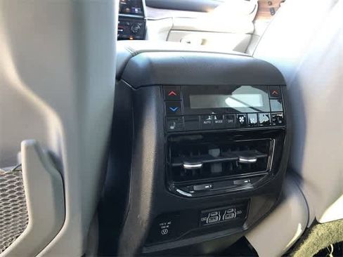 Certified 2021 Jeep Grand Cherokee L Summit w/ Advanced Protech Group IV image 32