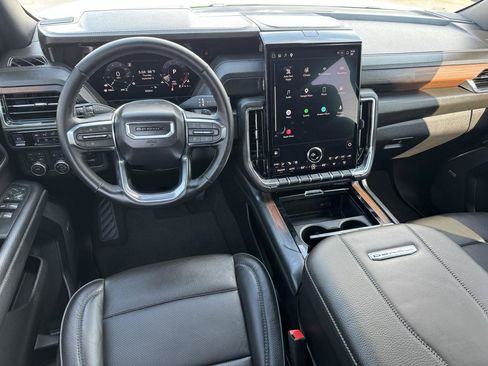 Used 2026 GMC Yukon Denali w/ Sun & Power Step Package AWD/4WD image 14