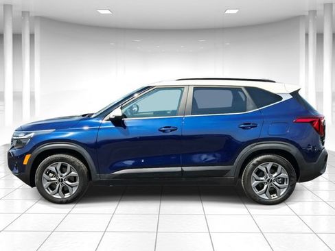 Used 2024 Kia Seltos S AWD/4WD image 2