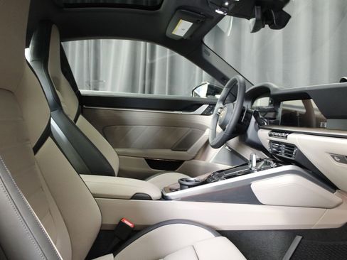 New 2026 Porsche 911 Carrera 4S image 28