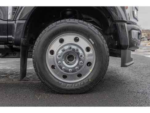 Used 2024 Ford F450 Limited w/ FX4 Off-Road Package AWD/4WD image 9