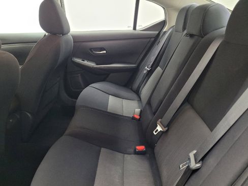 Used 2021 Nissan Sentra SV image 18