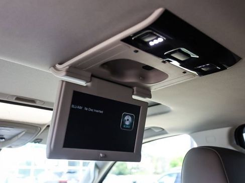 Used 2019 GMC Yukon SLT w/ Open Road Package image 42