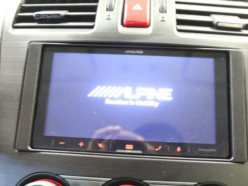 Used 2014 Subaru Impreza 2.0i Sport Premium image 12