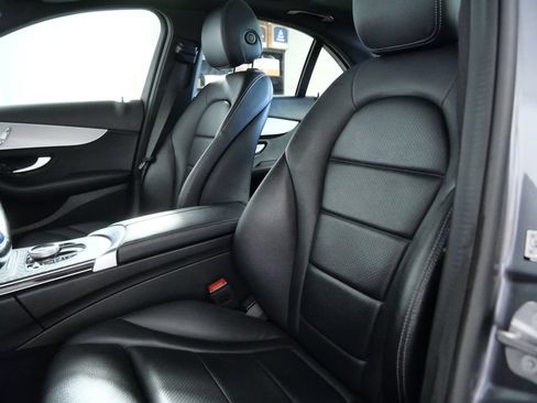 Used 2021 Mercedes-Benz C 300 4MATIC Sedan w/ Premium Package image 17