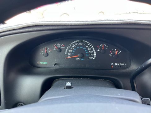 Used 2000 Dodge B3500 RWD image 18