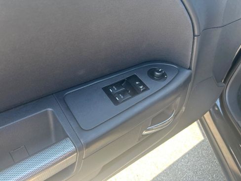 Used 2011 Dodge Challenger R/T RWD image 12