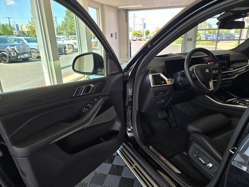 Used 2026 BMW X5 xDrive40i AWD/4WD image 33