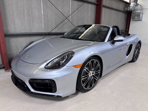 Used 2015 Porsche Boxster GTS RWD image 3