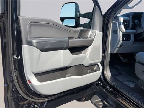 New 2026 Ford F250 XLT w/ XLT Premium Package image 16