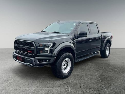 Used 2019 Ford F150 Raptor w/ Equipment Group 802A Luxury image 5