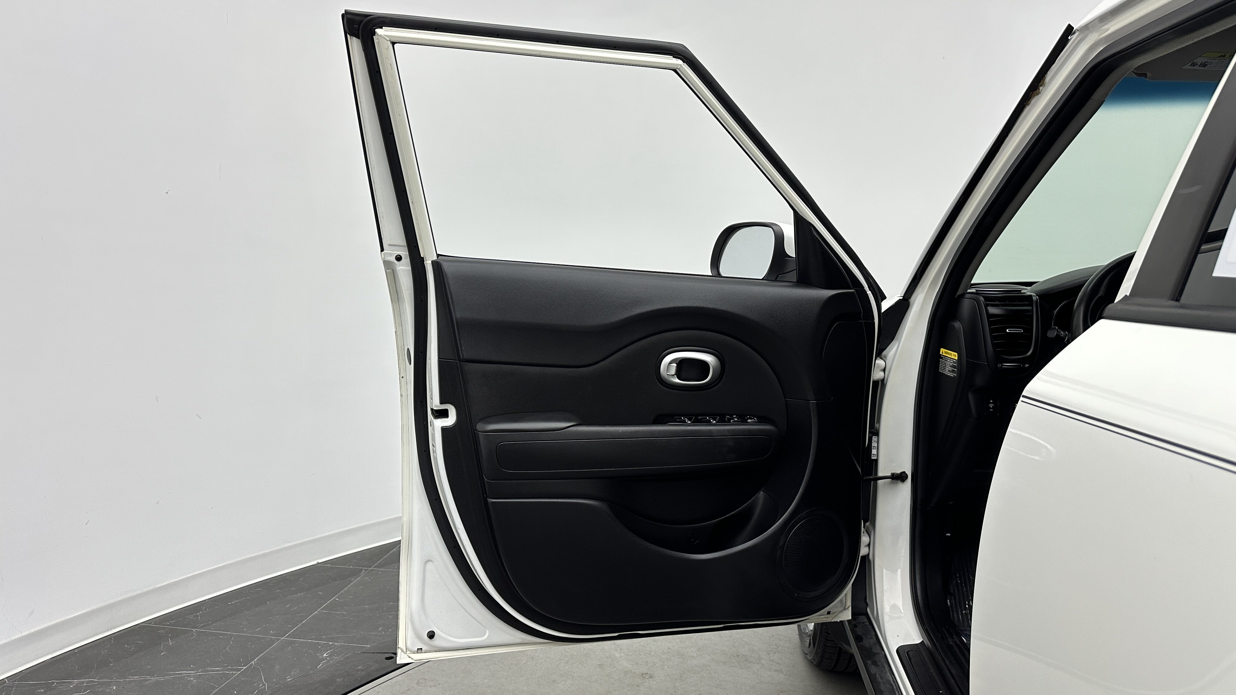Used 2019 Kia Soul FWD image 8