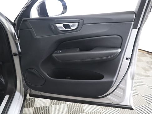 Used 2024 Volvo XC60 B5 Plus image 44