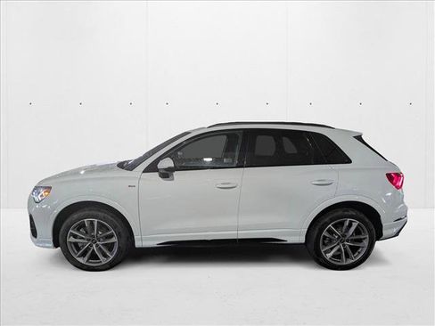 New 2025 Audi Q3 2.0T Premium image 8