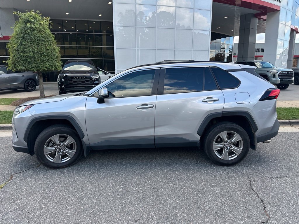 Used 2024 Toyota RAV4 XLE w/ Convenience Package FWD image 9