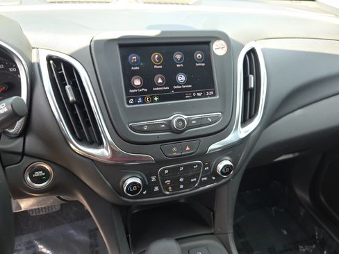Used 2024 Chevrolet Equinox LT AWD/4WD image 18