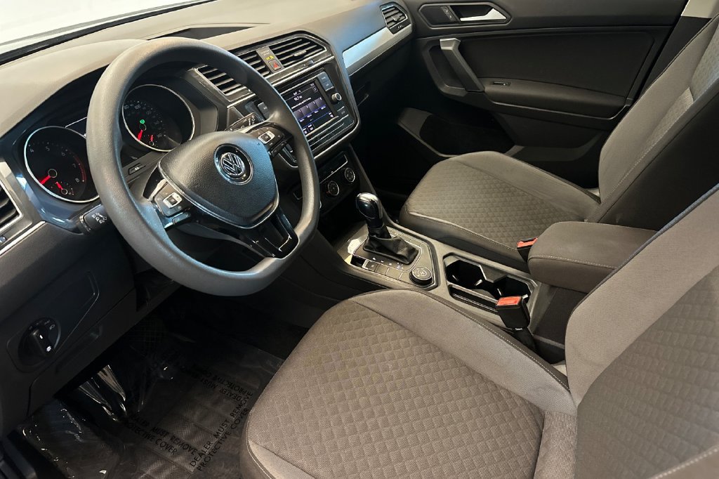 Used 2019 Volkswagen Tiguan S w/ 3rd Row Seat Package AWD/4WD image 10