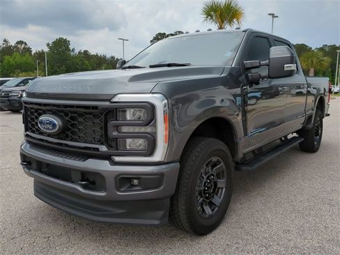 Used 2023 Ford F350 Lariat w/ Sport Appearance Package image 8