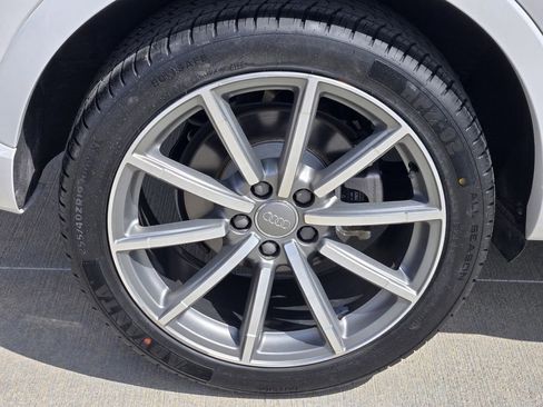 Used 2018 Audi Q3 2.0T Premium image 10