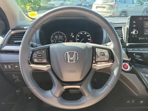 Used 2025 Honda Odyssey Touring image 11