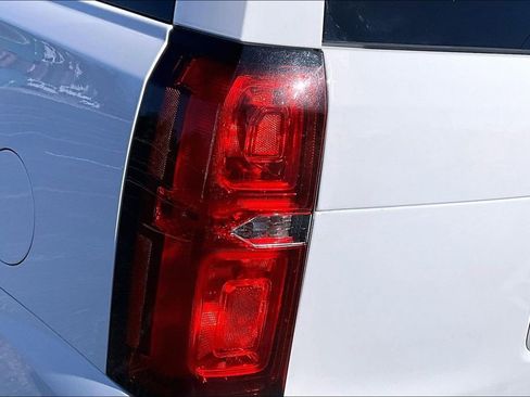 Used 2019 Chevrolet Tahoe LT image 23