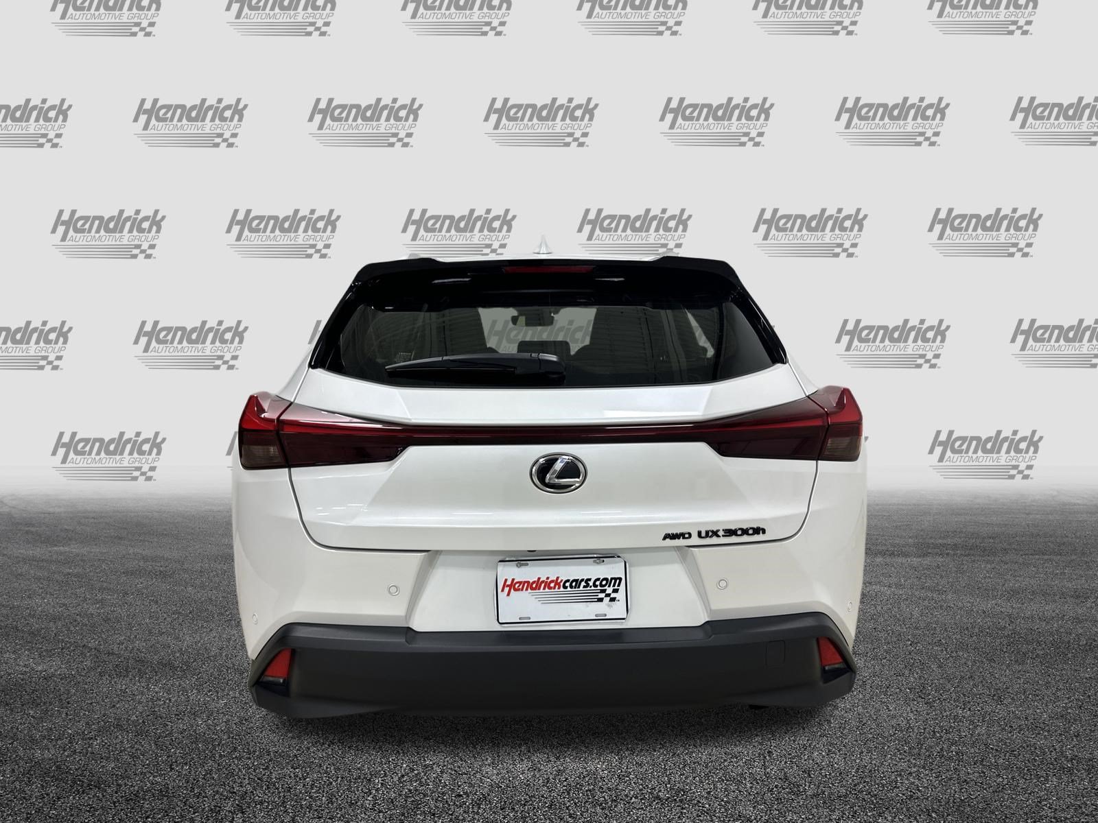 Certified 2025 Lexus UX 300h AWD w/ Accessory Package (Z2) image 9
