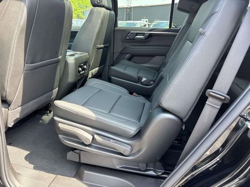 Used 2026 Chevrolet Tahoe Z71 w/ Comfort Package AWD/4WD image 11